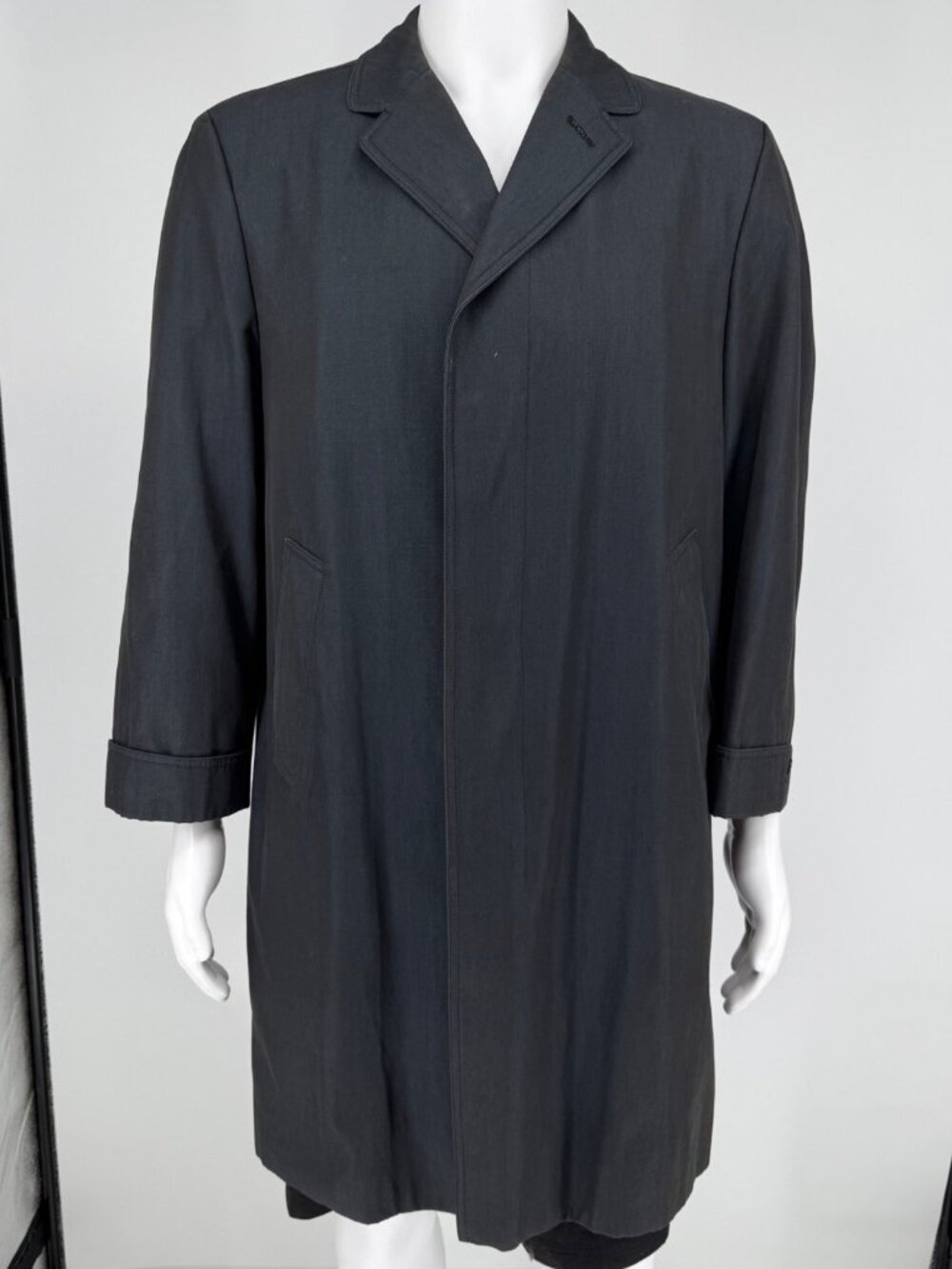 Vintage 1960s Aquascutum Aqua 5 Made in England Navy Trench Raincoat (38/Medium)